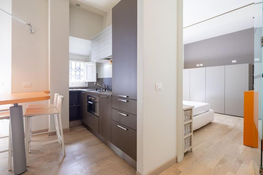 Small & Charming 1-Br Apt Florence Buitenkant foto